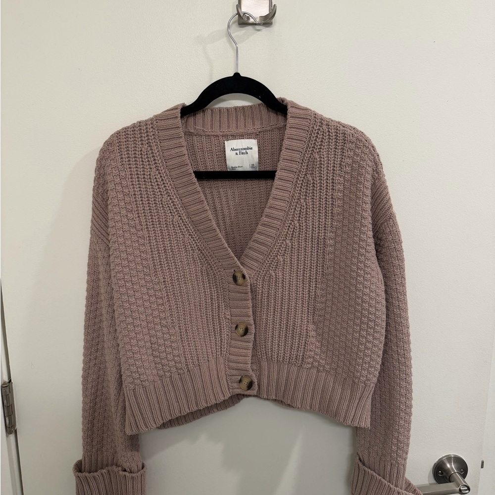 Abercrombie & Fitch V-Neck Knit Cardigan